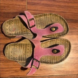 Muk Luks Suede flip flop sandals